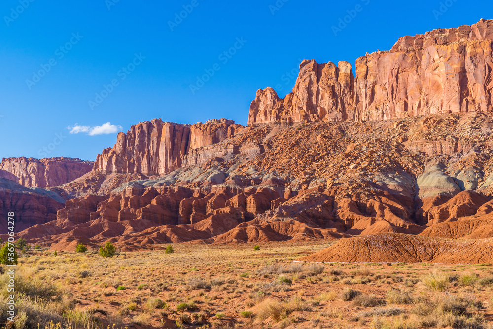 Sprawling mountain walls and rocks in Capitol Reef National Park, Utah