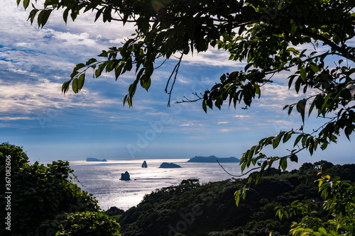 長崎県長崎市　角力灘の島々を望む