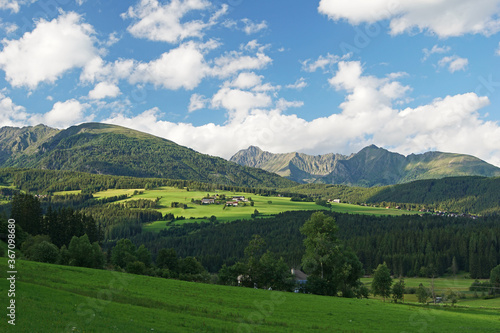 Panorama von Fanningberg über die Berge ins Weißpriachtal