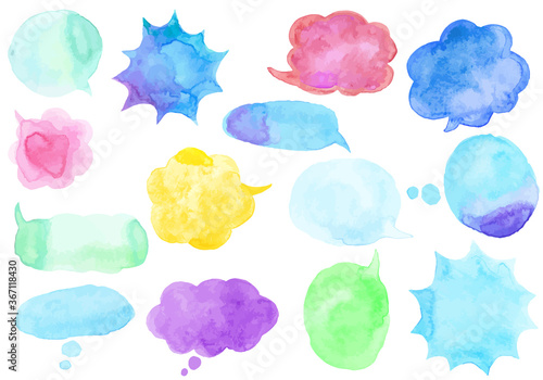 水彩の手描きの吹き出しセット