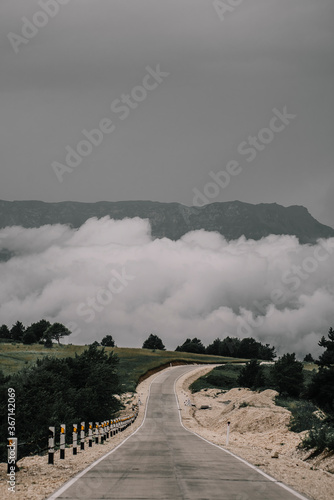 road to the mountains