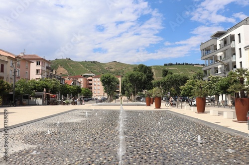 Fototapeta Naklejka Na Ścianę i Meble -  La place du taurobole à Tain, ville de Tain l'Hermitage, département de la Drôme, France