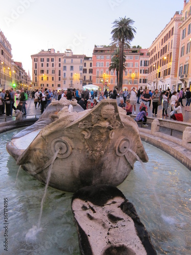 fountain near Spanish Steps