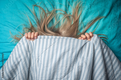 the child is afraid to sleep alone. child has nightmares