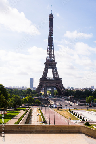 eiffel tower in paris