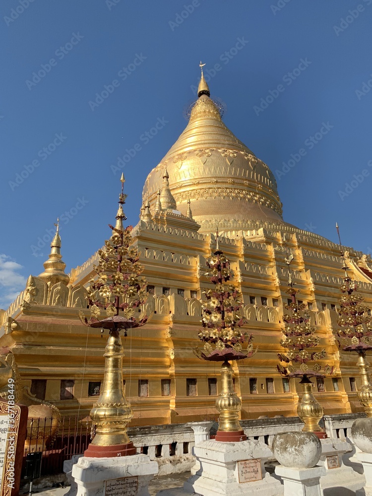 Fototapeta premium Pagode Shwezigon à Bagan, Myanmar 