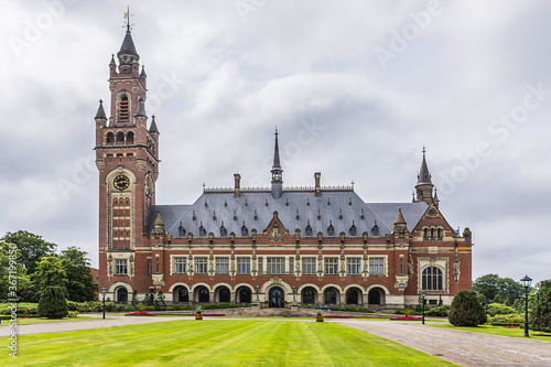 Obraz na płótnie The Peace Palace in The Hague is international law administrative building. The Hague, The Netherlands. w salonie