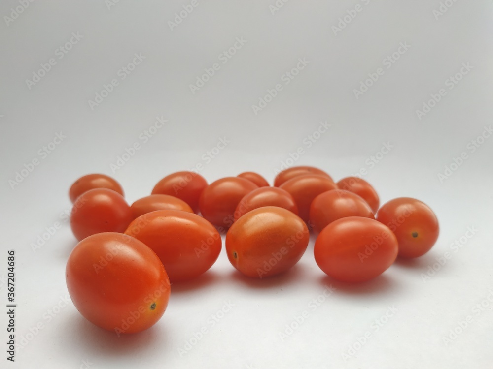 homemade cherry tomato and lettuce salad
homemade cherry tomato and lettuce salad