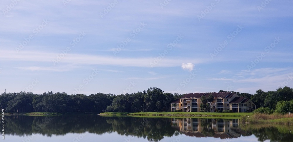 Fototapeta premium La casa del Lago