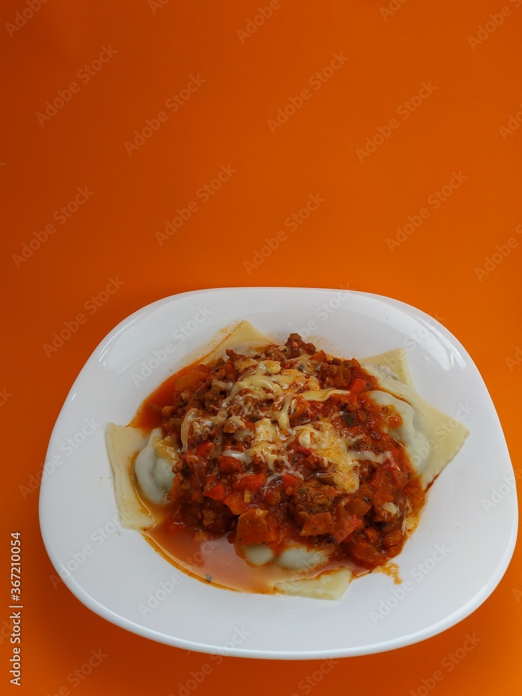 Sunday ravioli with an orange background
Sunday ravioli with an orange background