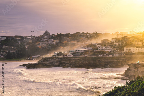 Photography Sydney, NSW/Australia: A view at Tamarama beach in Sydney during windy evening