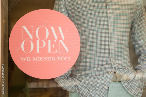 Canvastavla Open for business sign waterside shops in Naples florida while the U