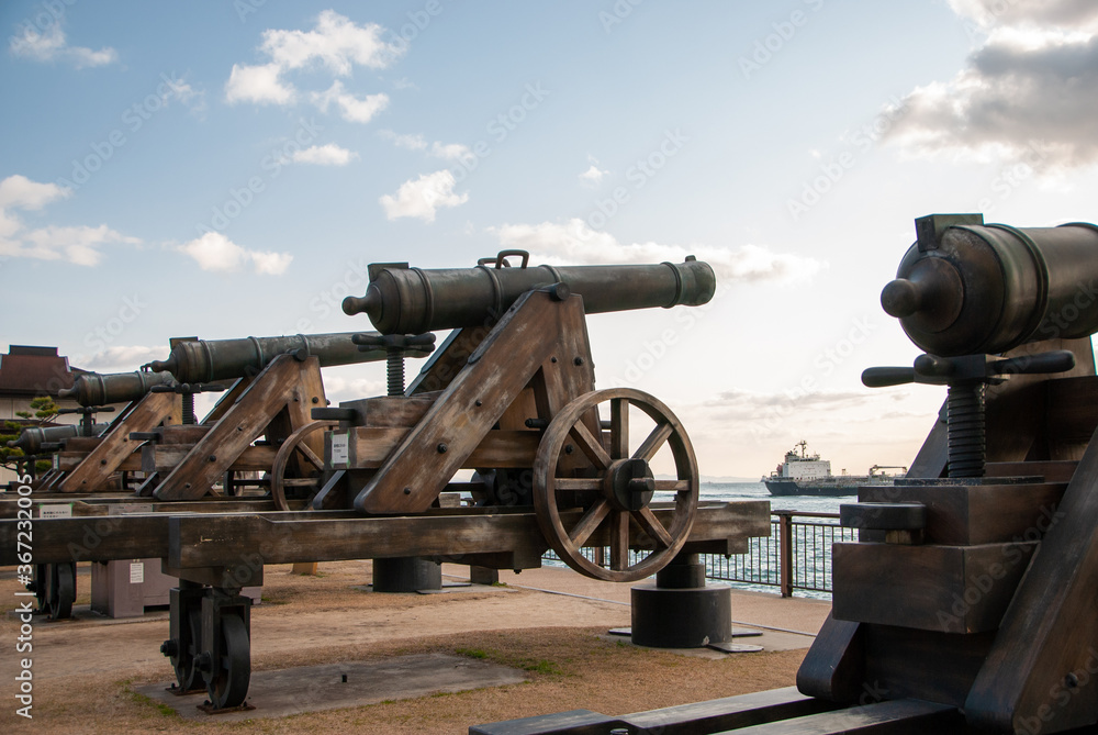 関門海峡と大砲