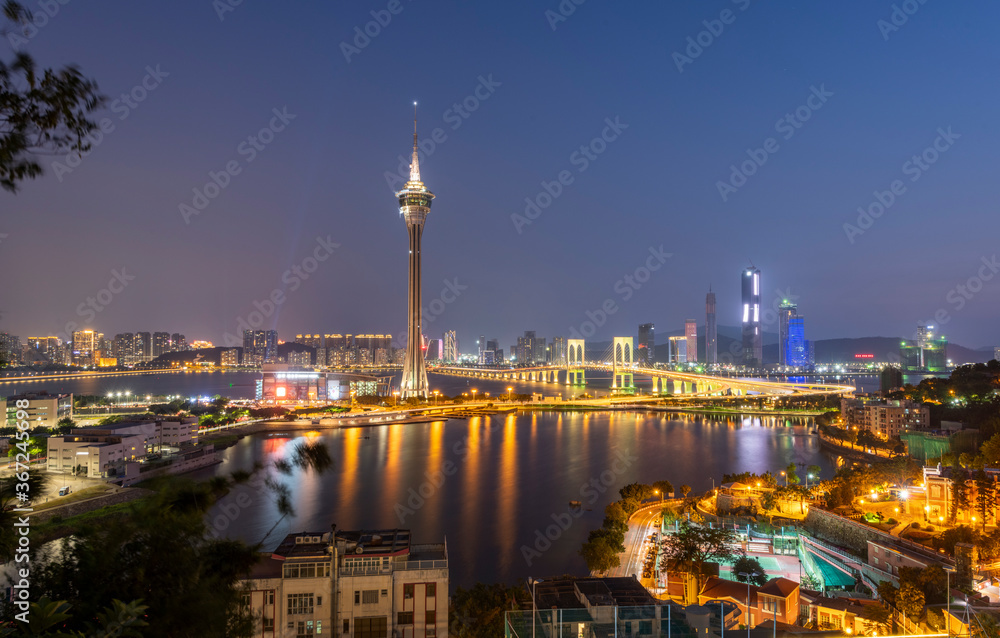 Fototapeta premium Sai Van bridge and Macau Tower at Night, Macau