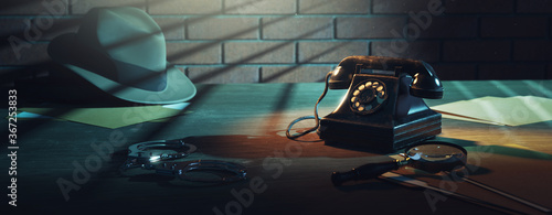 Fotografie 3D rendering of a detective desk / high contrast image