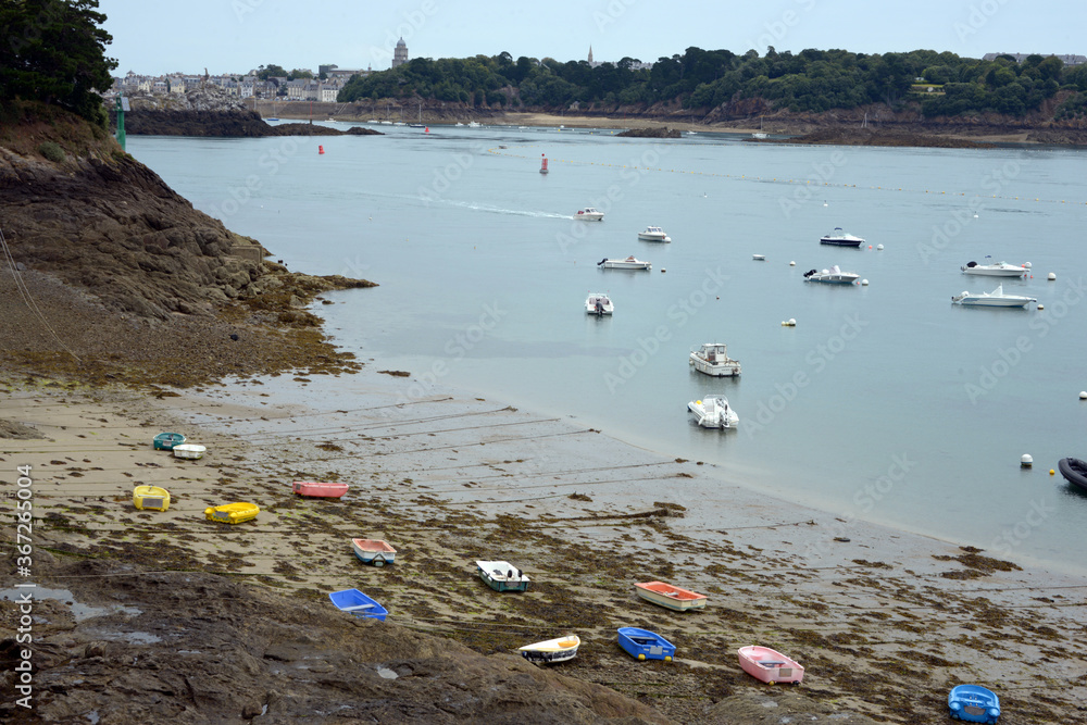 Plage du port de La Vicomté à Dinard Plage du port de La Vicomté à Dinard