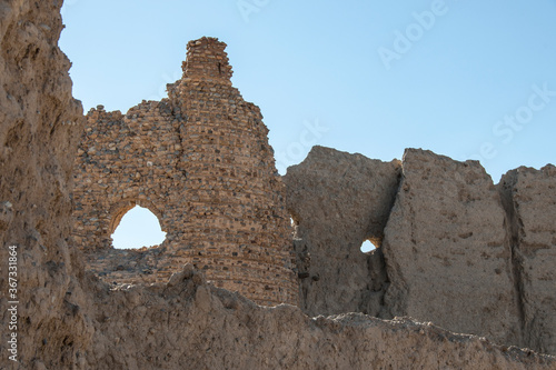 Dank, a settlement in the northern part of the Sultanate of Oman et the skirts of Hajar mountains  
