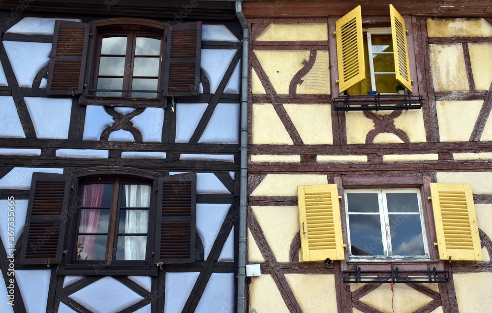 Fototapeta premium Traditionelle Hausfassade in Colmar