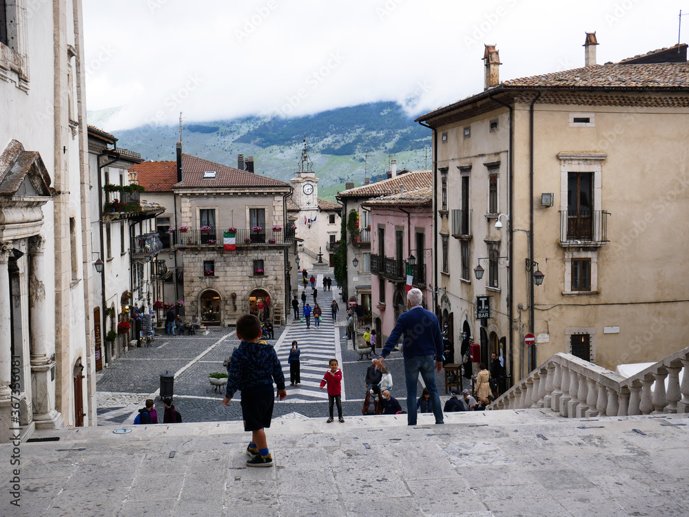 Pescocostanzo - Abruzzo - The streets of the village animated by tourists