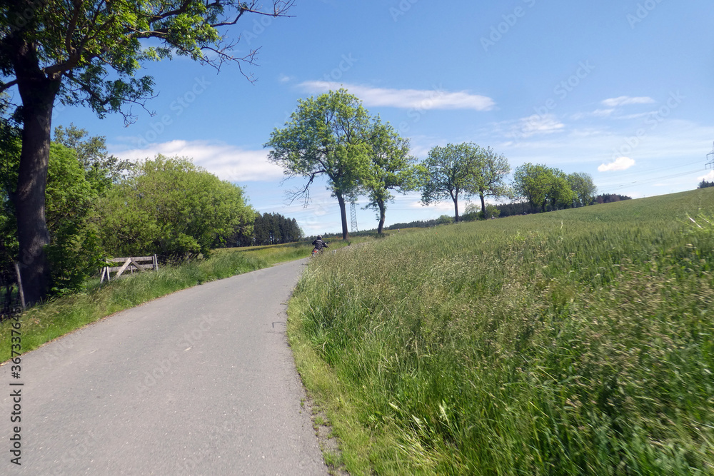 Straße zwischen Altengesees und Lothra Straße zwischen Altengesees und Lothra