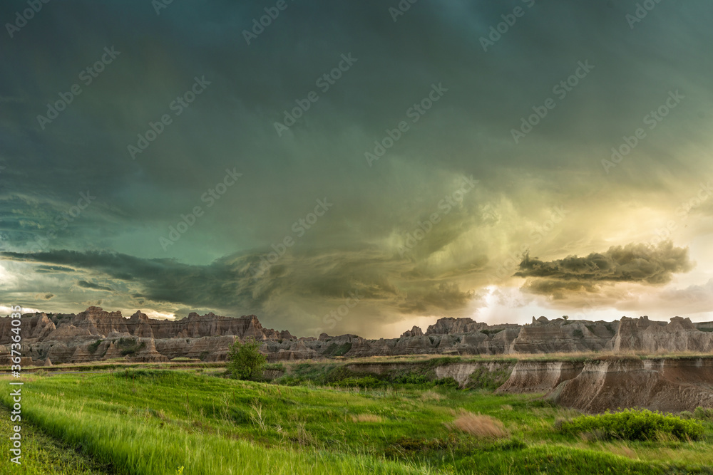 Storm at Badlands National Park - obrazy, fototapety, plakaty 