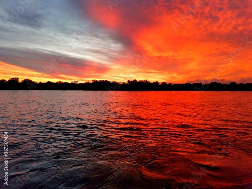 sunset over the river © Дмитрий Синявский