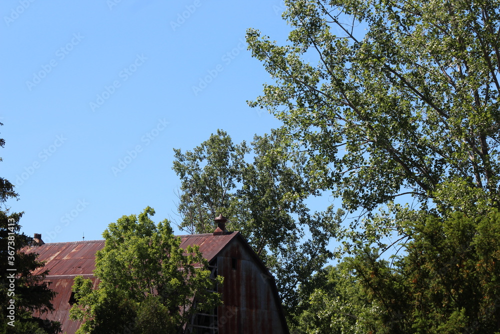 red barn and blue sky red barn and blue sky