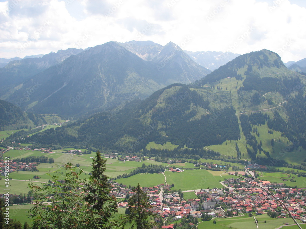 Idyllic view over the Swiss Alps