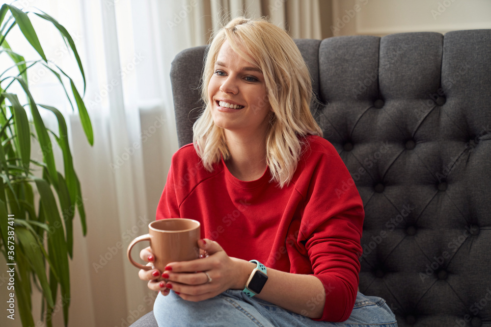 Warm beverage at home makes me happy Warm beverage at home makes me happy