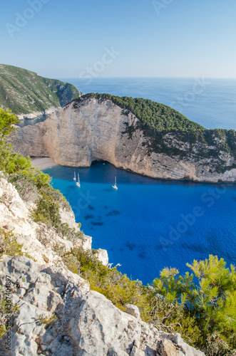Fototapeta Naklejka Na Ścianę i Meble -  Picturesque Navagio beach with famous shipwreck on north west coast of Zakynthos island, Greece