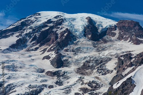 Beautiful panorama of Cascade range with volcanos