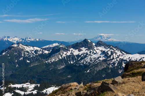 Beautiful panorama of Cascade range with volcanos