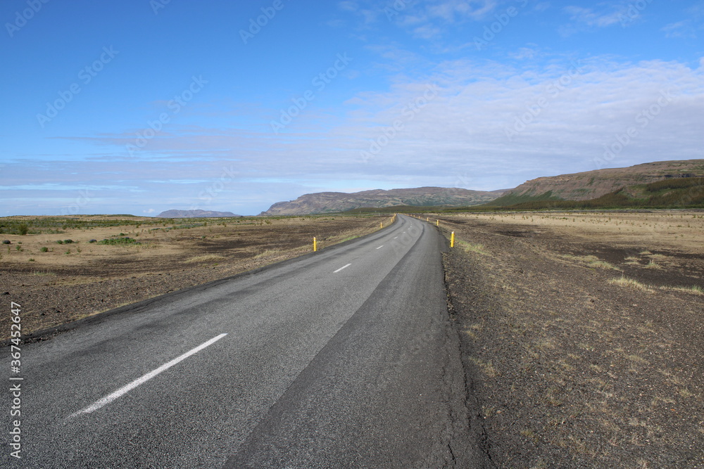 Unberührte Landschaft und Natur im Süden von Island