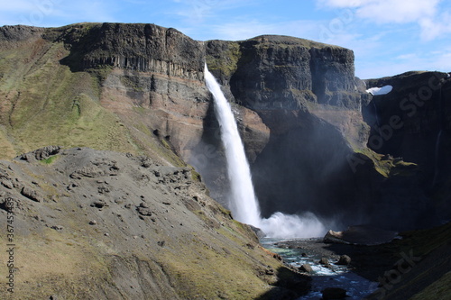 Einzigartiger Ha  foss Wasserfall im Hochland von Island