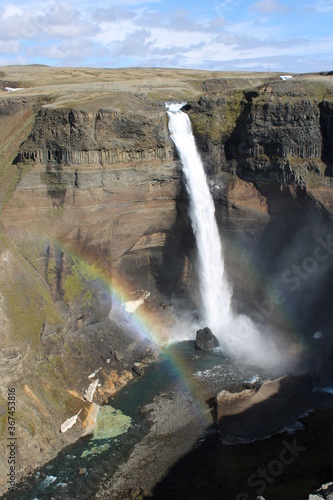 Einzigartiger Ha  foss Wasserfall im Hochland von Island
