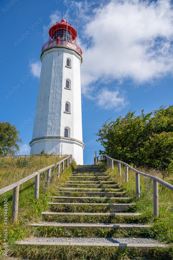 Treppenstufen zum Leuchtturm Dornbusch auf der Insel Hiddensee an der Ostsee