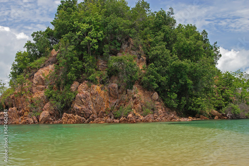 Eroded overgrown limestone rocks in Phang Nga Bay, Ao Phang Nga Marine National Park, Thailand, © Reise-und Naturfoto
