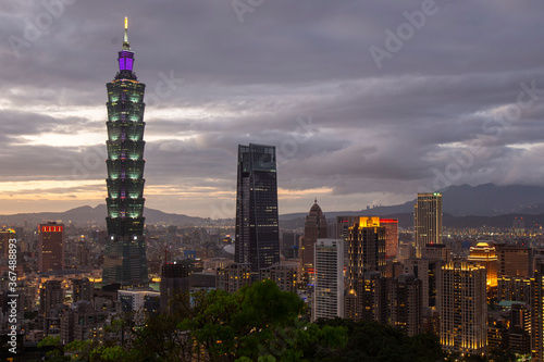 Sunset view of Taipei 101 and the city, Taiwan.