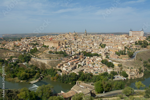 Toledo is a fascinating ancient city that travelers must visit in Spain.