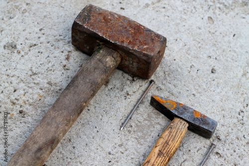 Wallpaper Mural hammer and nails Torontodigital.ca