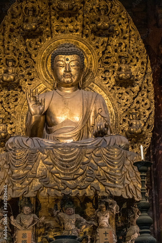 Gold statue in Japan, religion