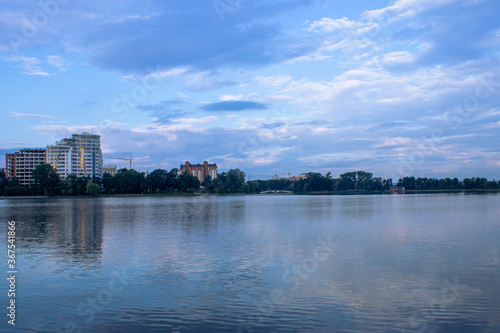  city ​​lake landscape in the morning