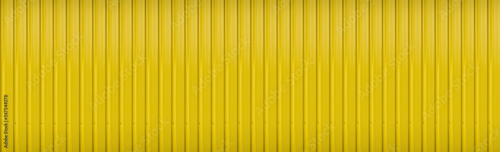 Obraz premium Panoramic texture surface of yellow corrugated zinc or aluminum metal background
