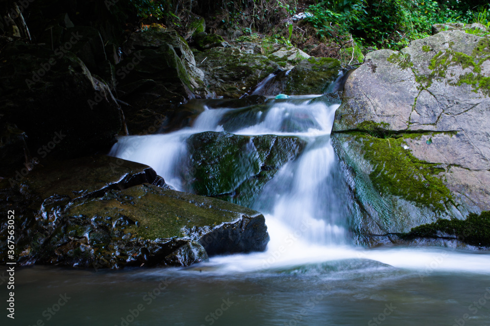 Fototapeta premium górski wodospad 