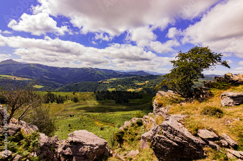 Zonas verdes, naturaleza del entorno de Zugarramurdi y Urdazubi photo