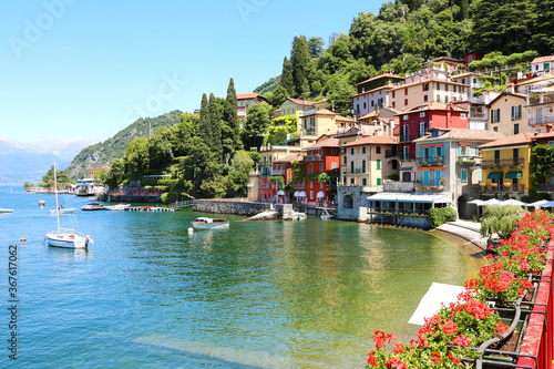 Fototapeta Naklejka Na Ścianę i Meble -  Varenna, small town on Lake Como, Italy