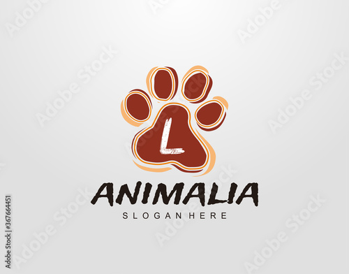 L Letter in Paw Shape Design. Pet logo design. Dog, Cat, animal clinic, pet care center. Paw vector logo Icon Template.
