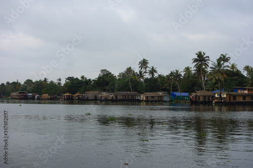 Backwaters network of brackish lagoons in Kerala © alarico73
