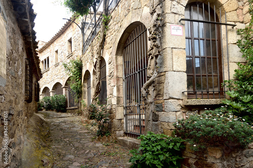 Fototapeta Naklejka Na Ścianę i Meble -  street of old town of Tossa de Mar, Girona province, Catalonia, Spain