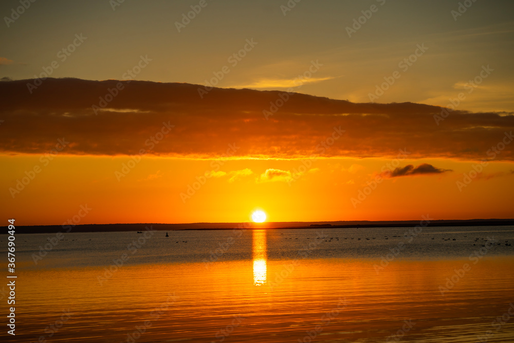 Fototapeta premium sunrise at lake Müritz